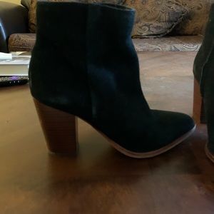 Black suede boots by Sam Edelman size 10